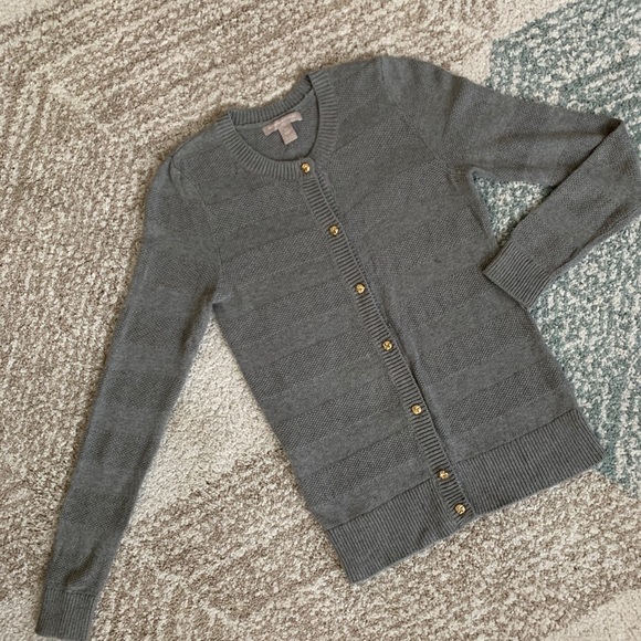 Banana Republic Grey Cardigan - Picture 6 of 7